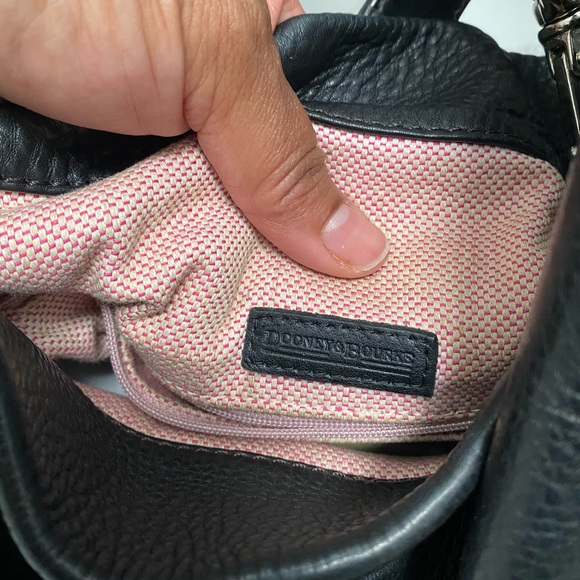 Dooney and Bourke pocketbook - Picture 3 of 3